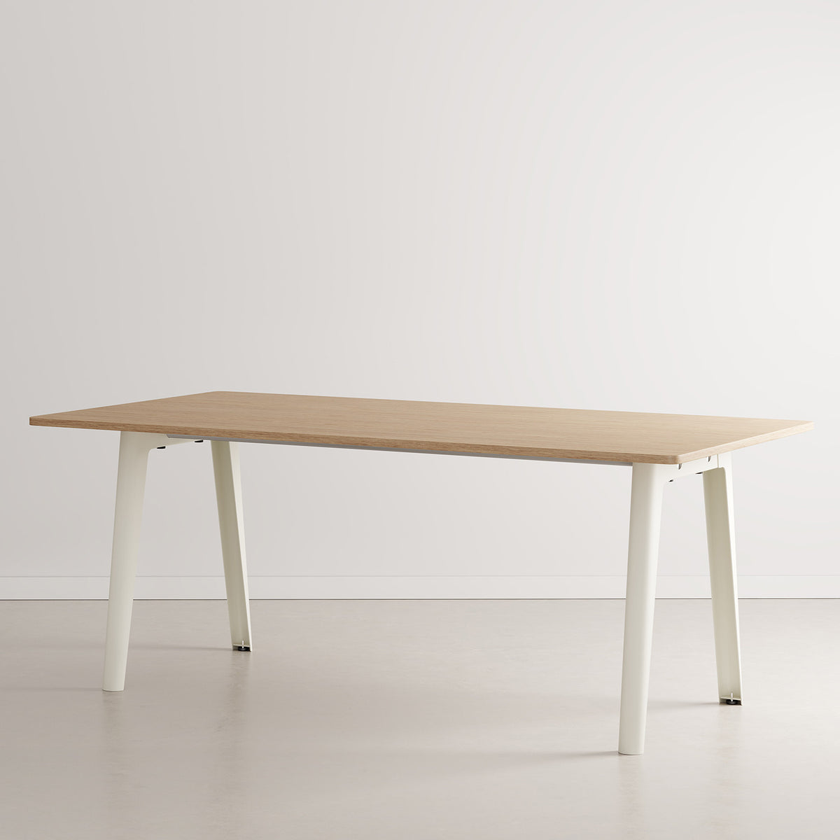 NEW MODERN eettafel - eco-gecertificeerd hout