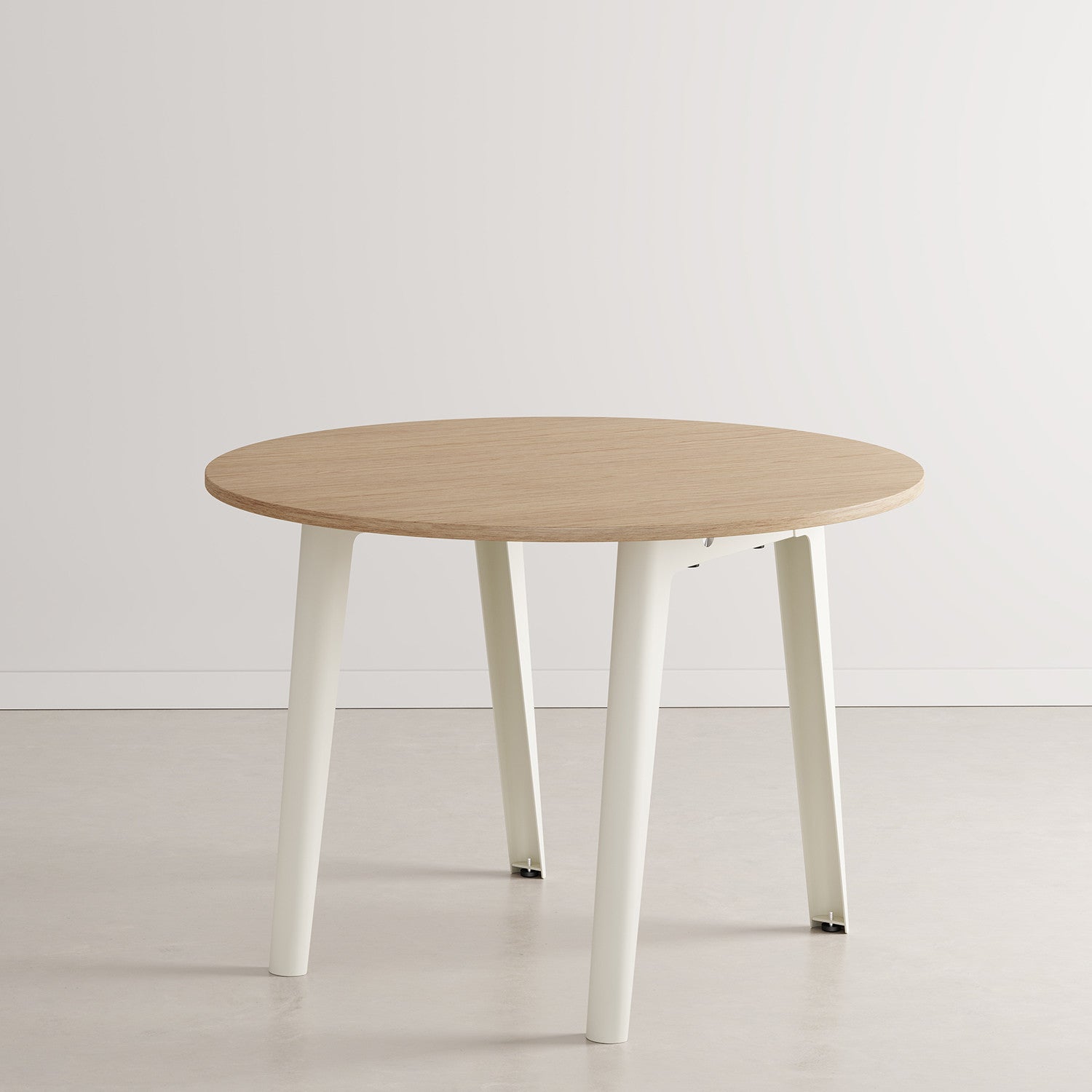 NEW MODERN round table Ø 110cm - eco-certified wood
